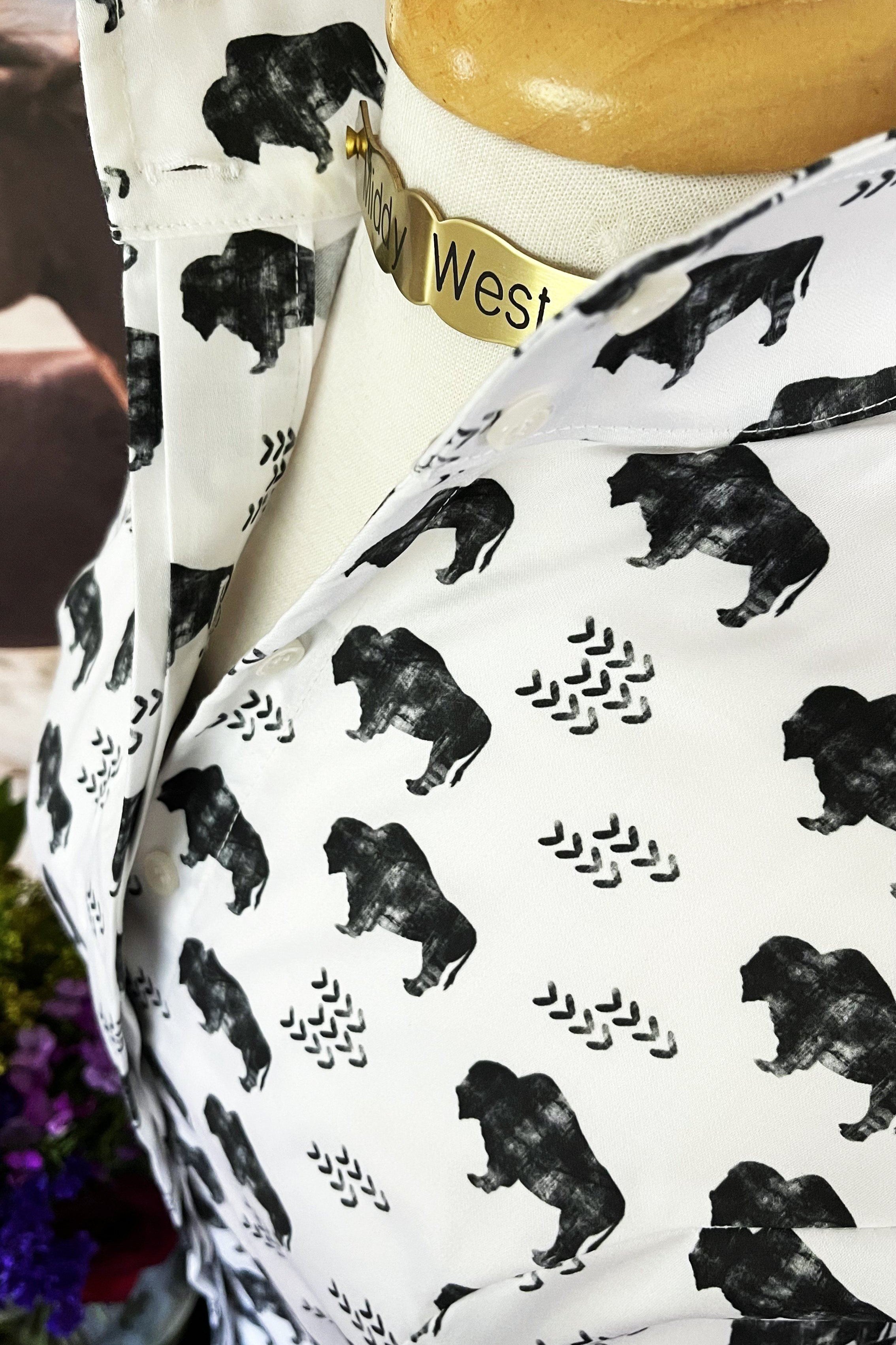 BUFFALO LOVE ON WHITE - Middy N' Me