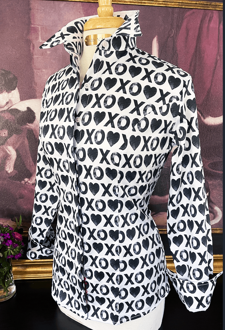 HUGS & KISSES SHIRT - Middy N' Me