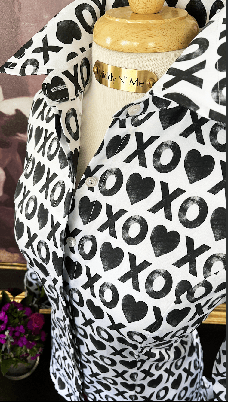 HUGS & KISSES SHIRT - Middy N' Me