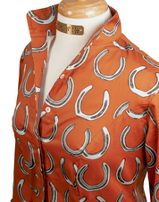 GIDDY UP SHIRT IN CINNAMON