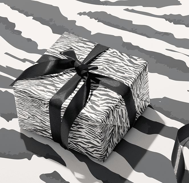 ZEBRAINBLACKGIFTWRAP.png