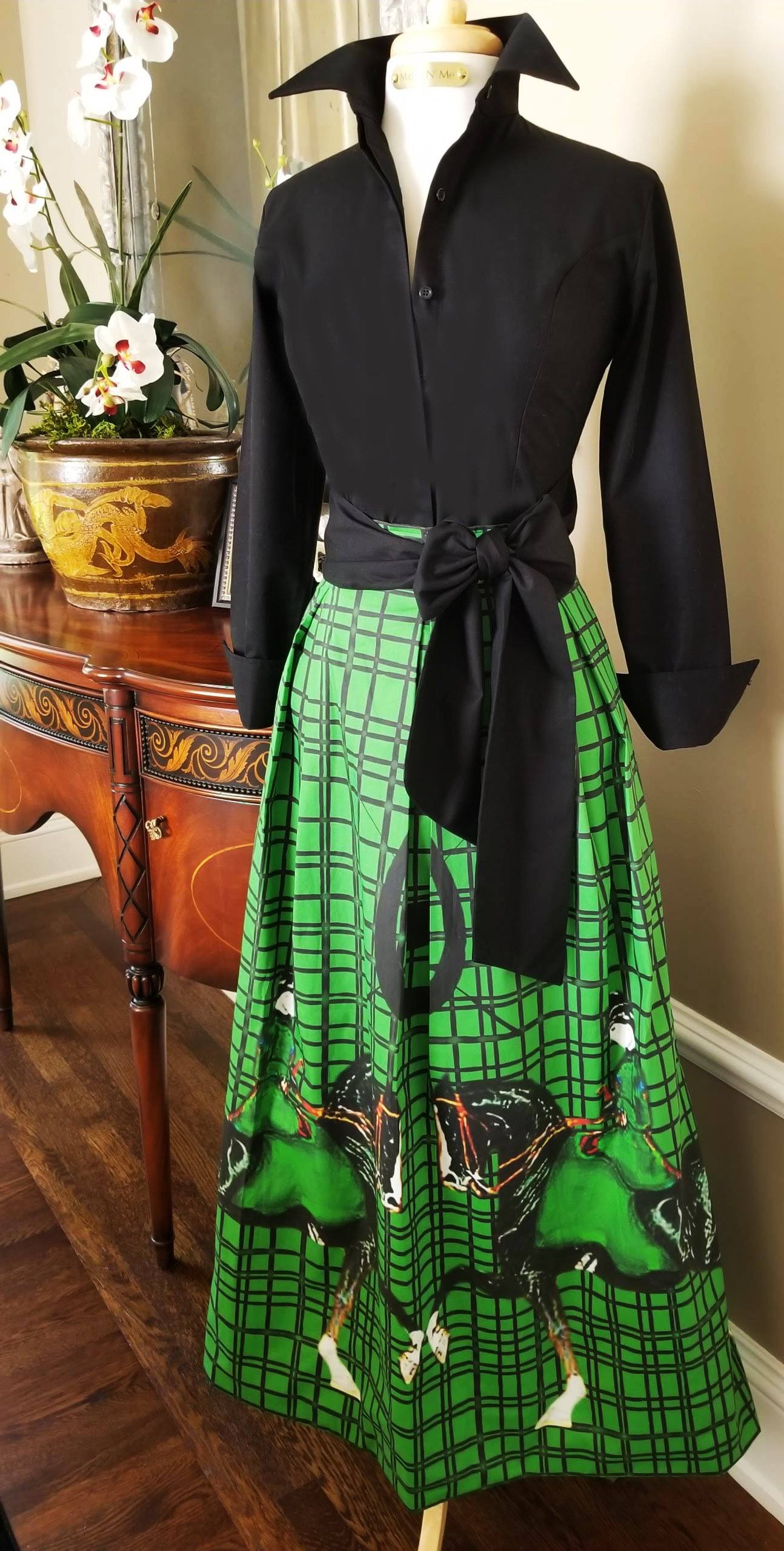 OAKES SKIRT IN EMERALD - Middy N' Me